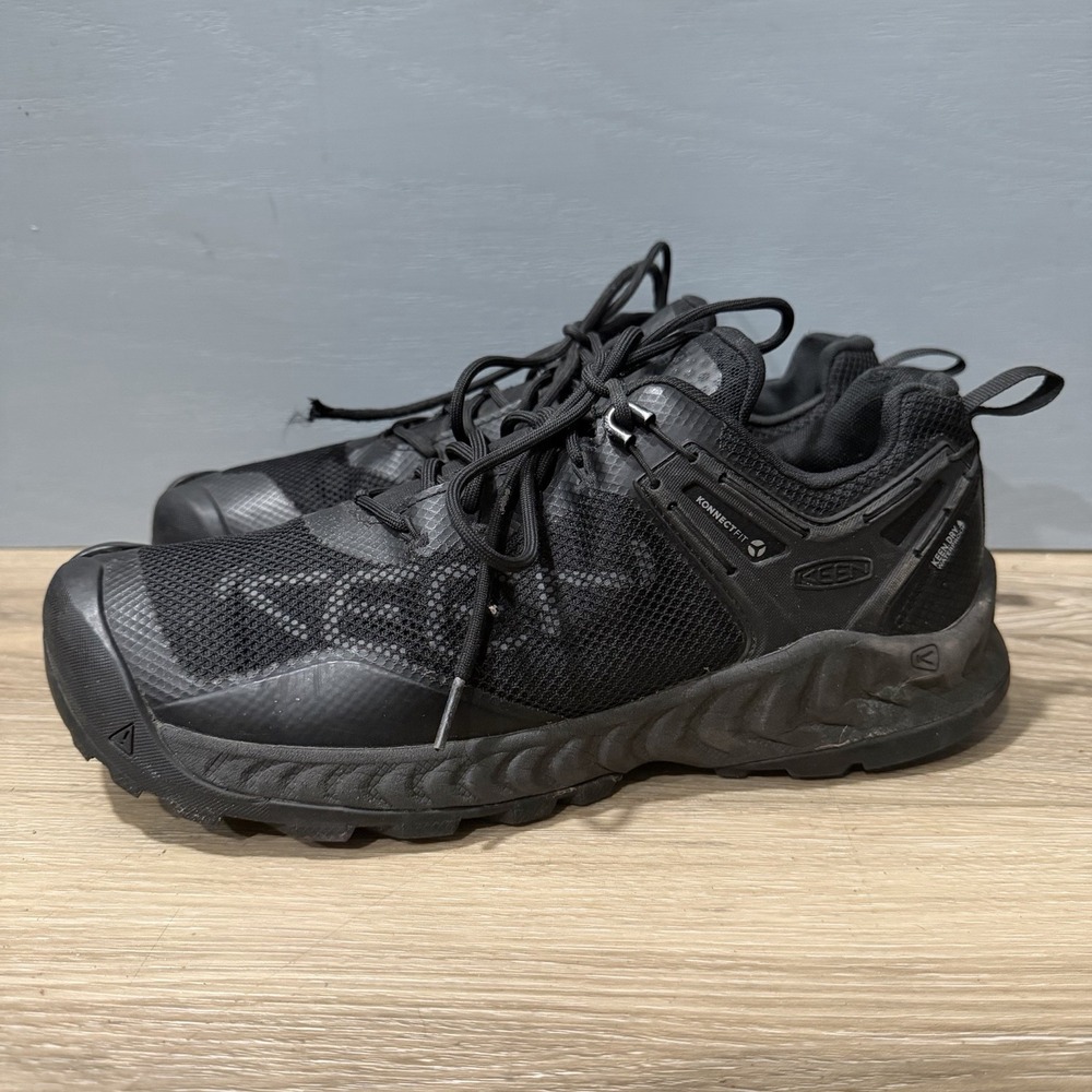 Keen NXIS EVO Waterproof Shoes Triple Black Mens 10 Hiking Outdoor 1027193